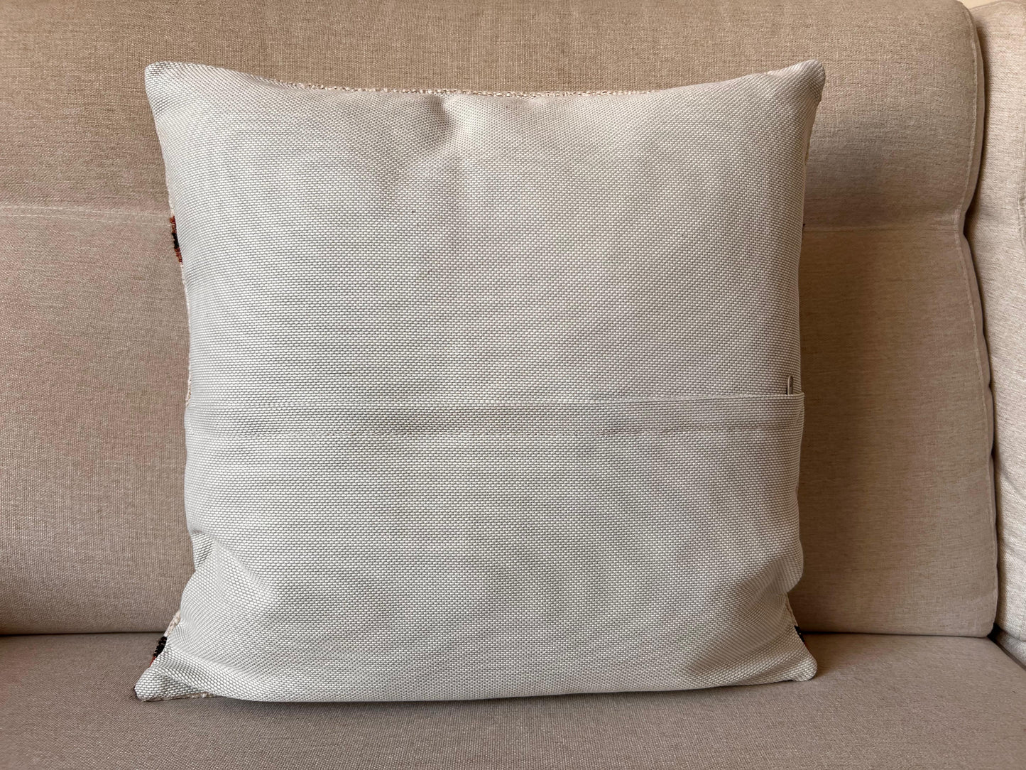 Hemp Hand woven Kilim cushion cover (50x50cm).