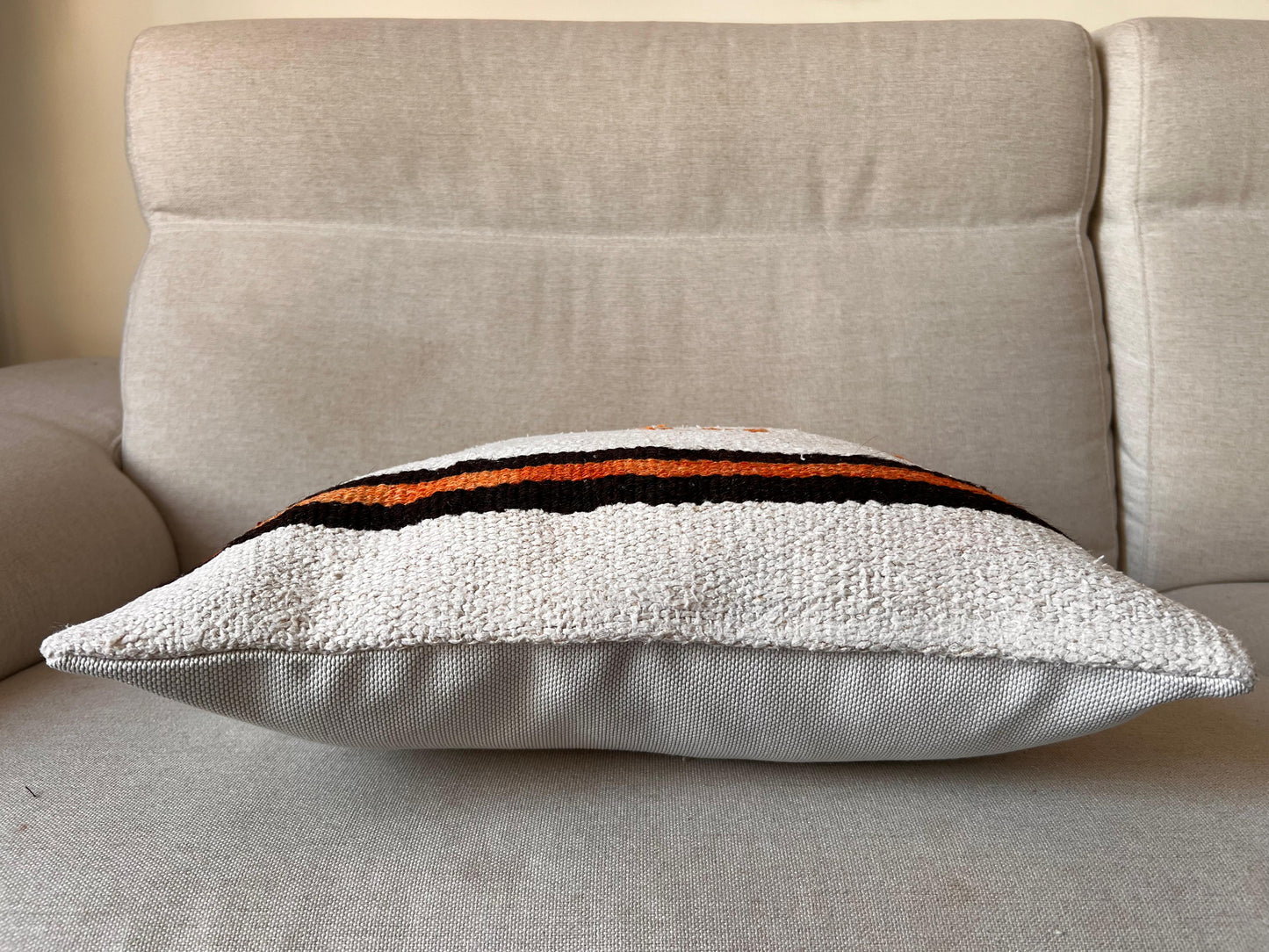 Hemp Hand woven Kilim cushion cover (50x50cm).