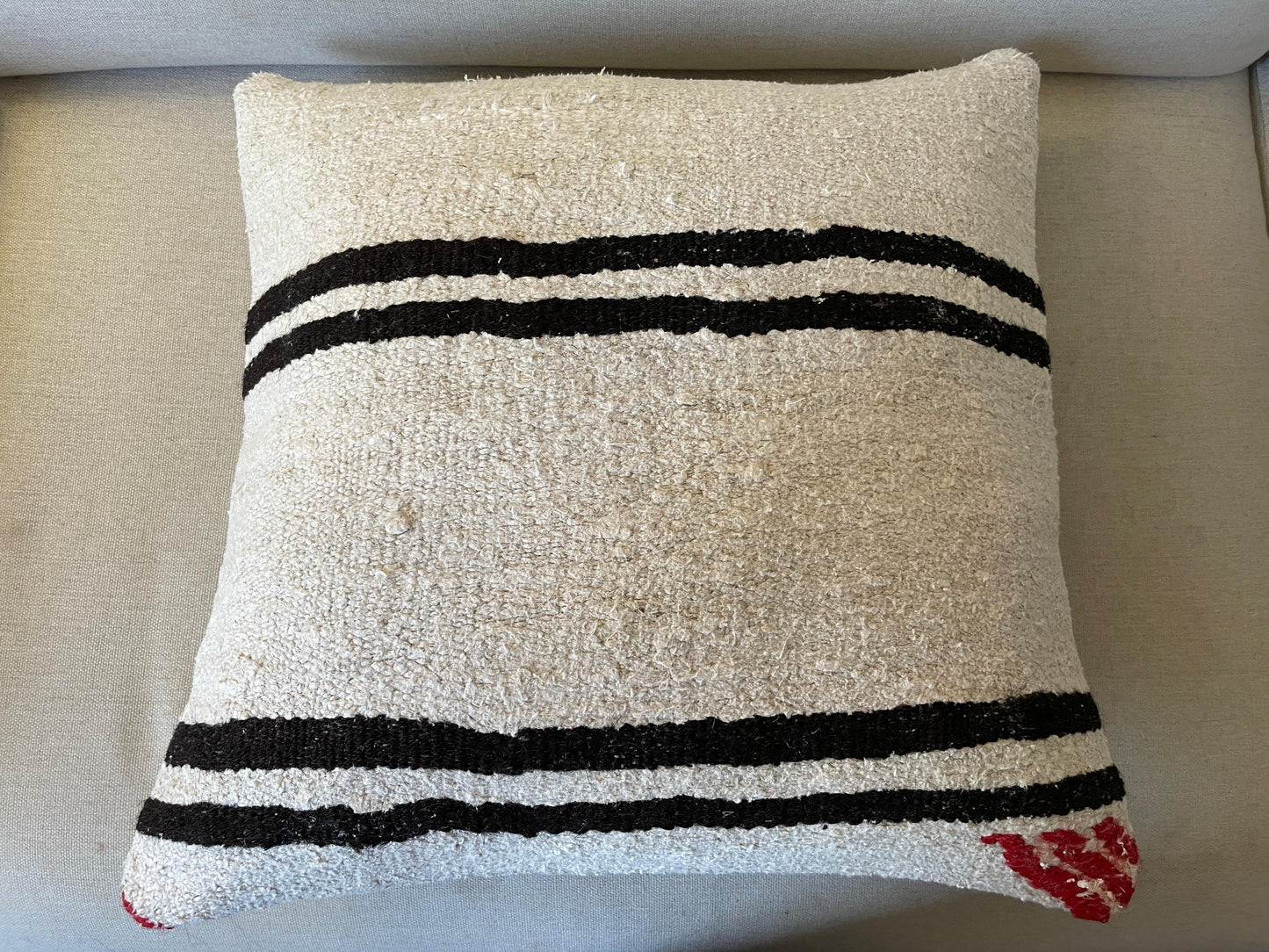 Hemp Hand woven Kilim cushion cover (50x50cm).