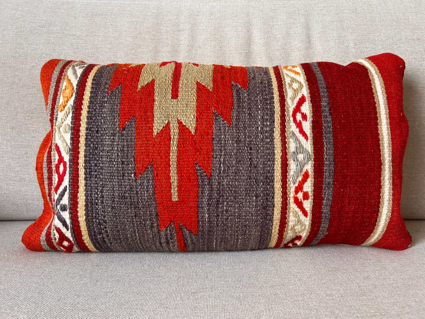 Hand woven Kilim cushion cover (50x30cm)