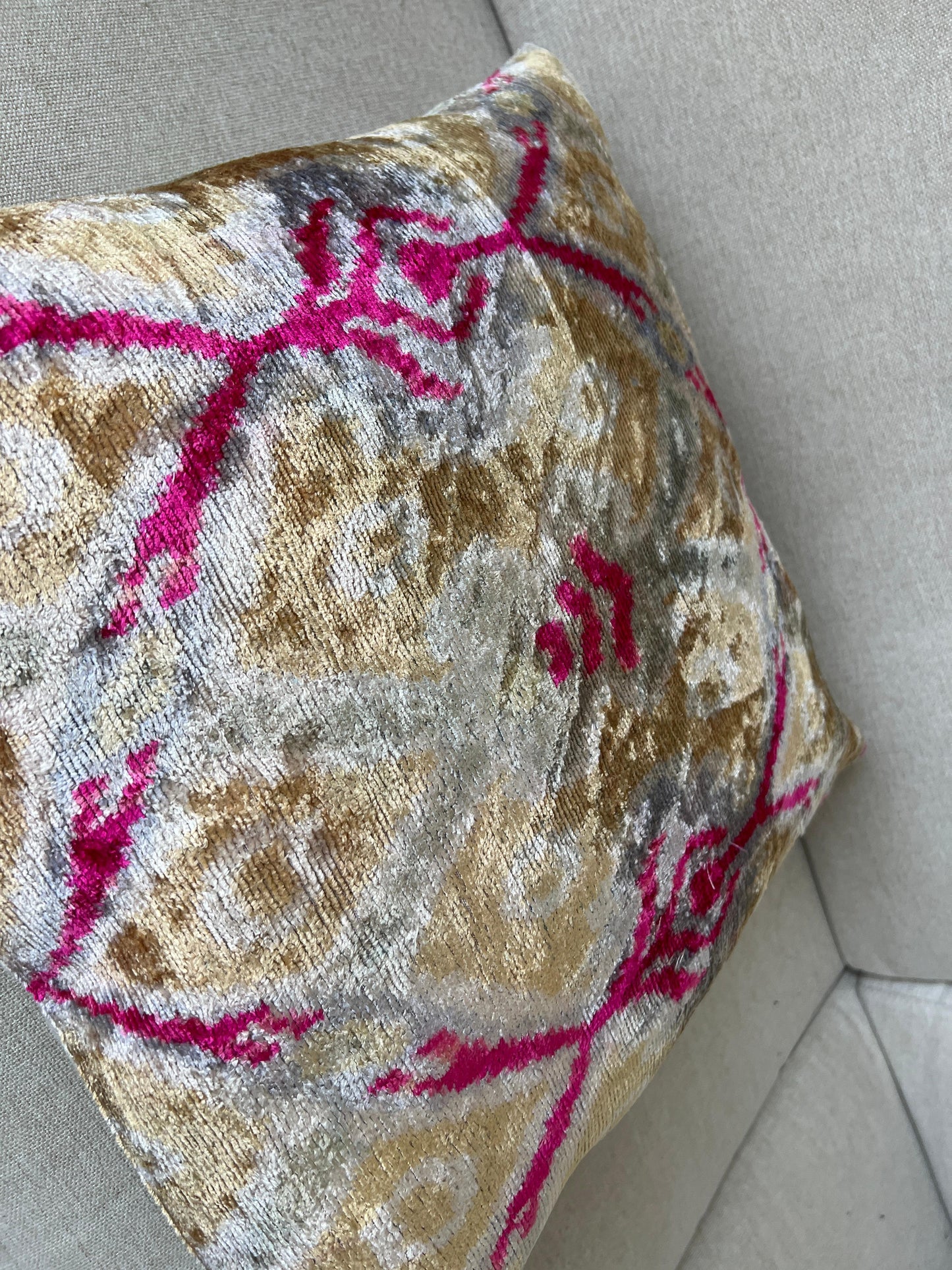 Ikat Velvet silk cushion 50x50cm.
