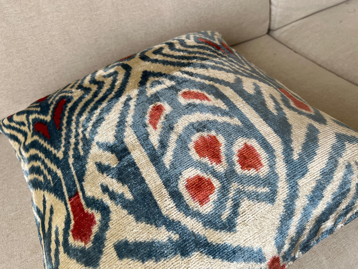 Ikat Velvet silk cushion 50x50cm.
