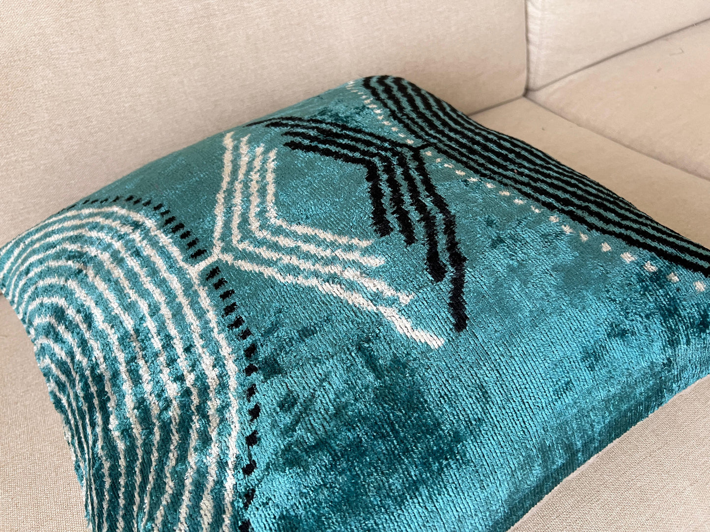 Ikat Velvet silk cushion 50x50cm.