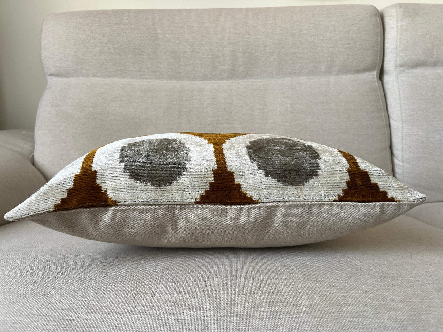 Ikat Velvet silk cushion 50x50cm.