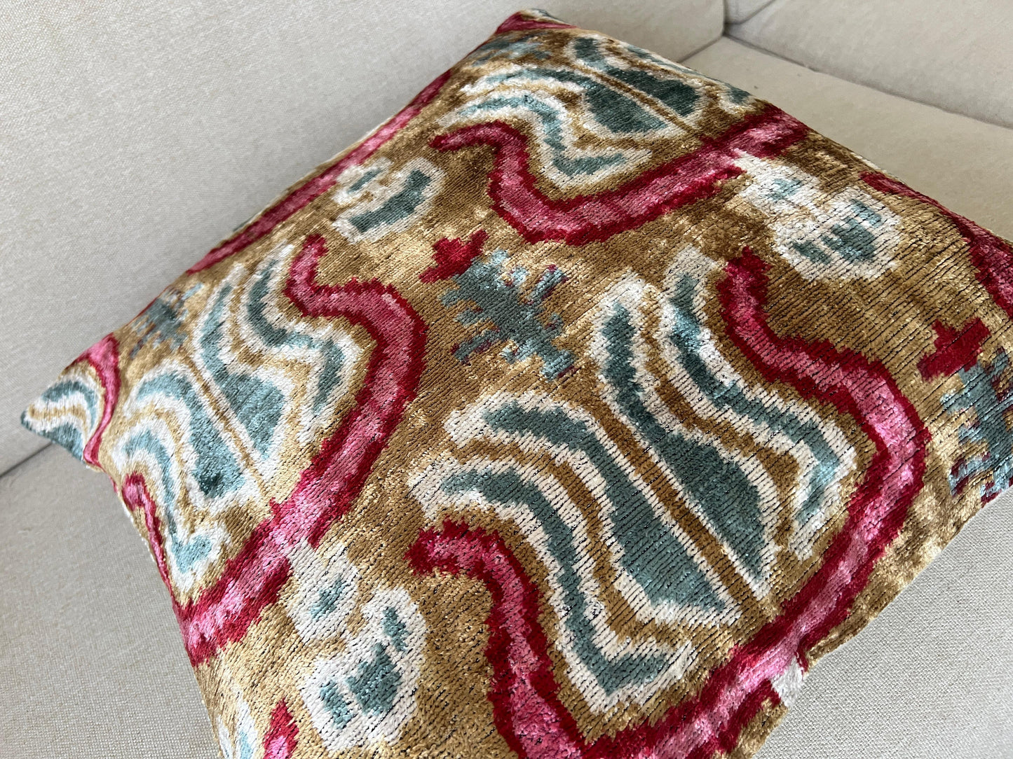 Ikat Velvet silk cushion 50x50cm.