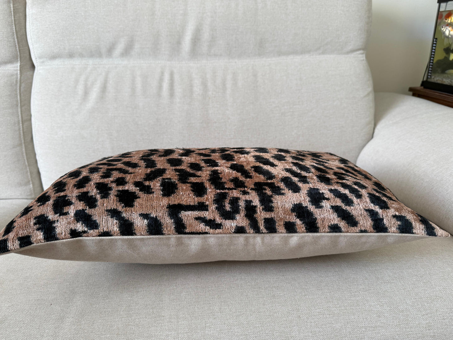 Ikat velvet cushion Hand made (40x60cm)