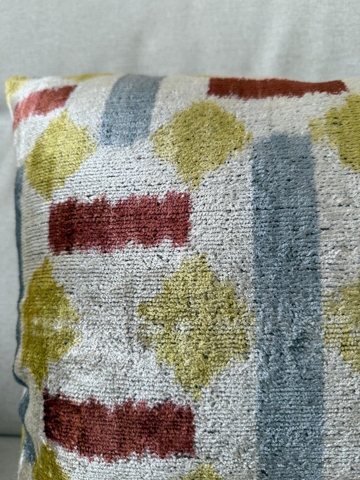 Ikat velvet cushion Hand made (40x60cm)