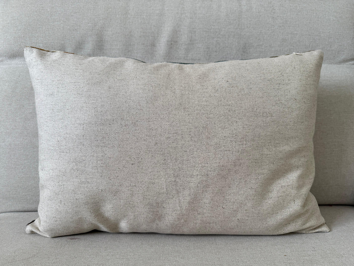 Ikat velvet cushion Hand made (40x60cm)
