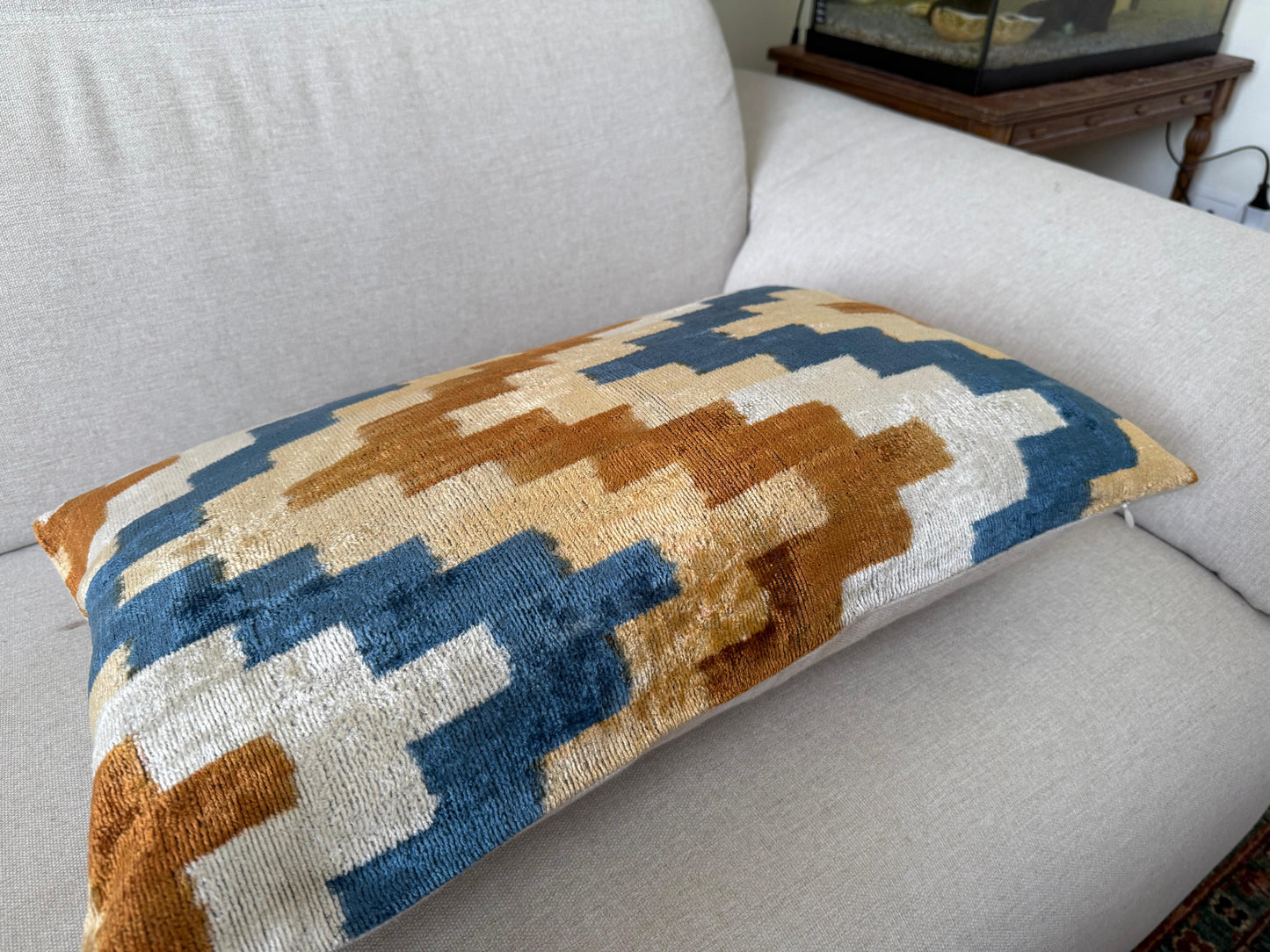 Ikat velvet cushion Hand made (40x60cm)