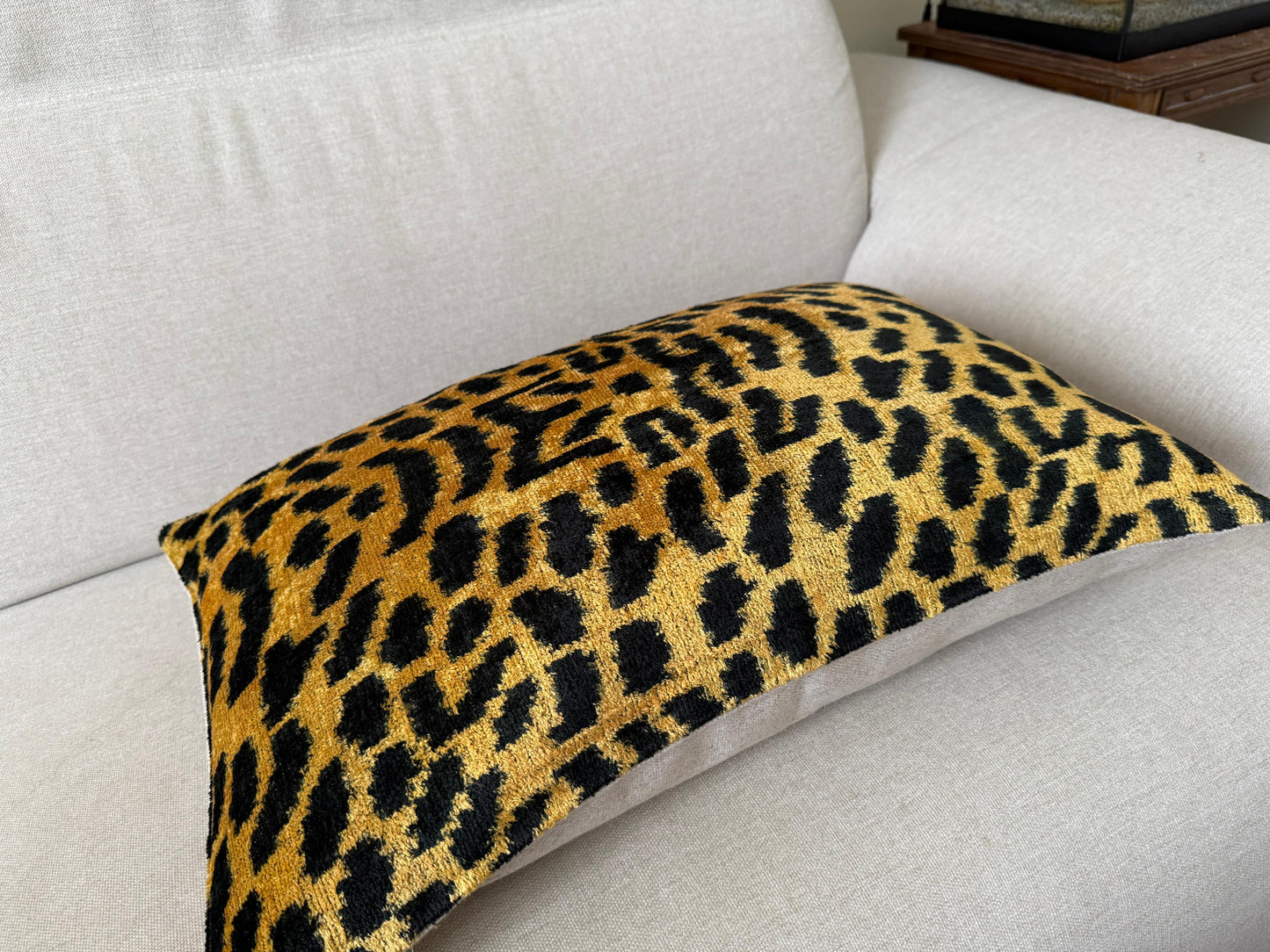 Ikat velvet cushion Hand made (40x60cm)
