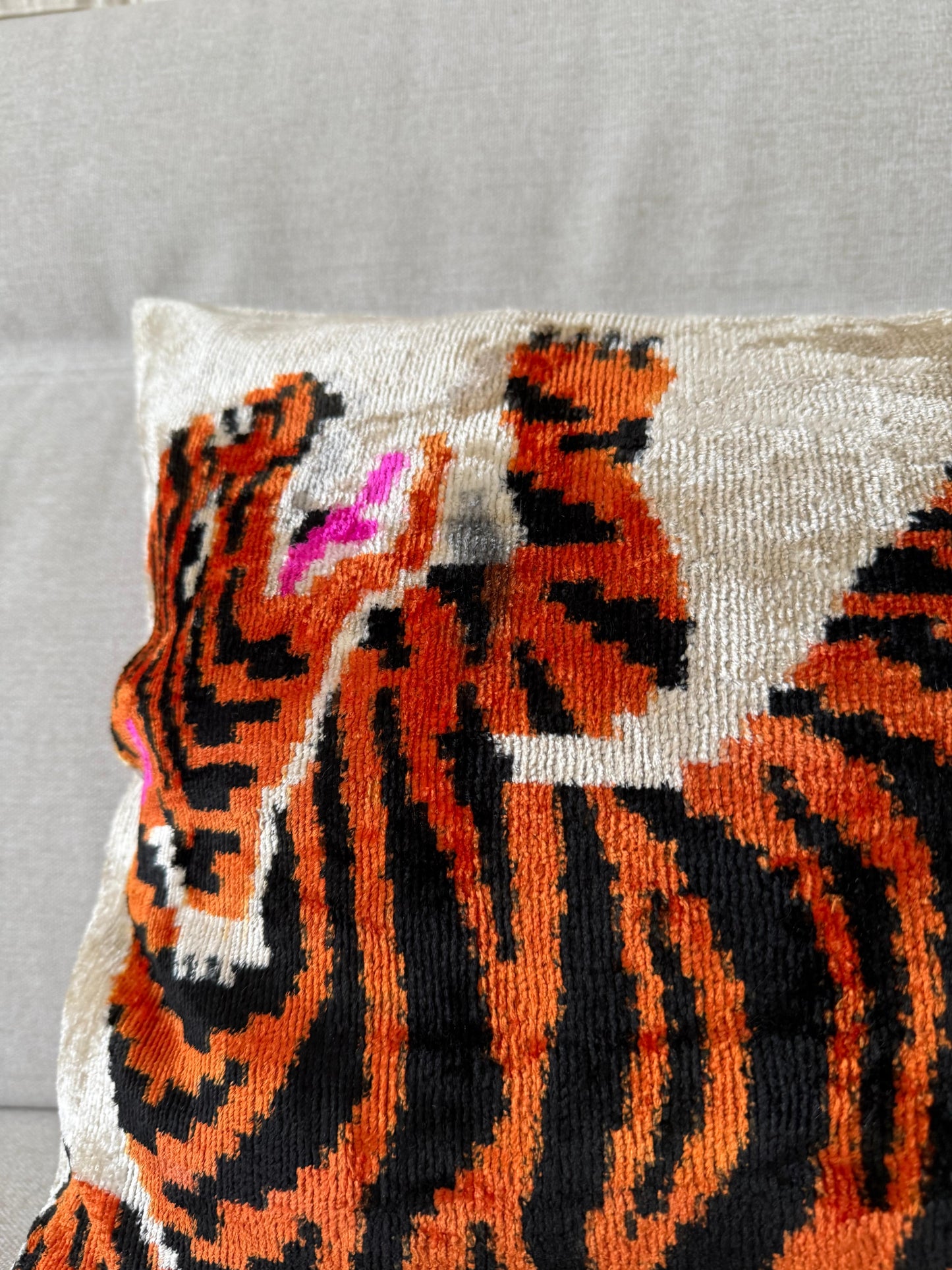 Ikat velvet cushion Hand made (40x60cm)