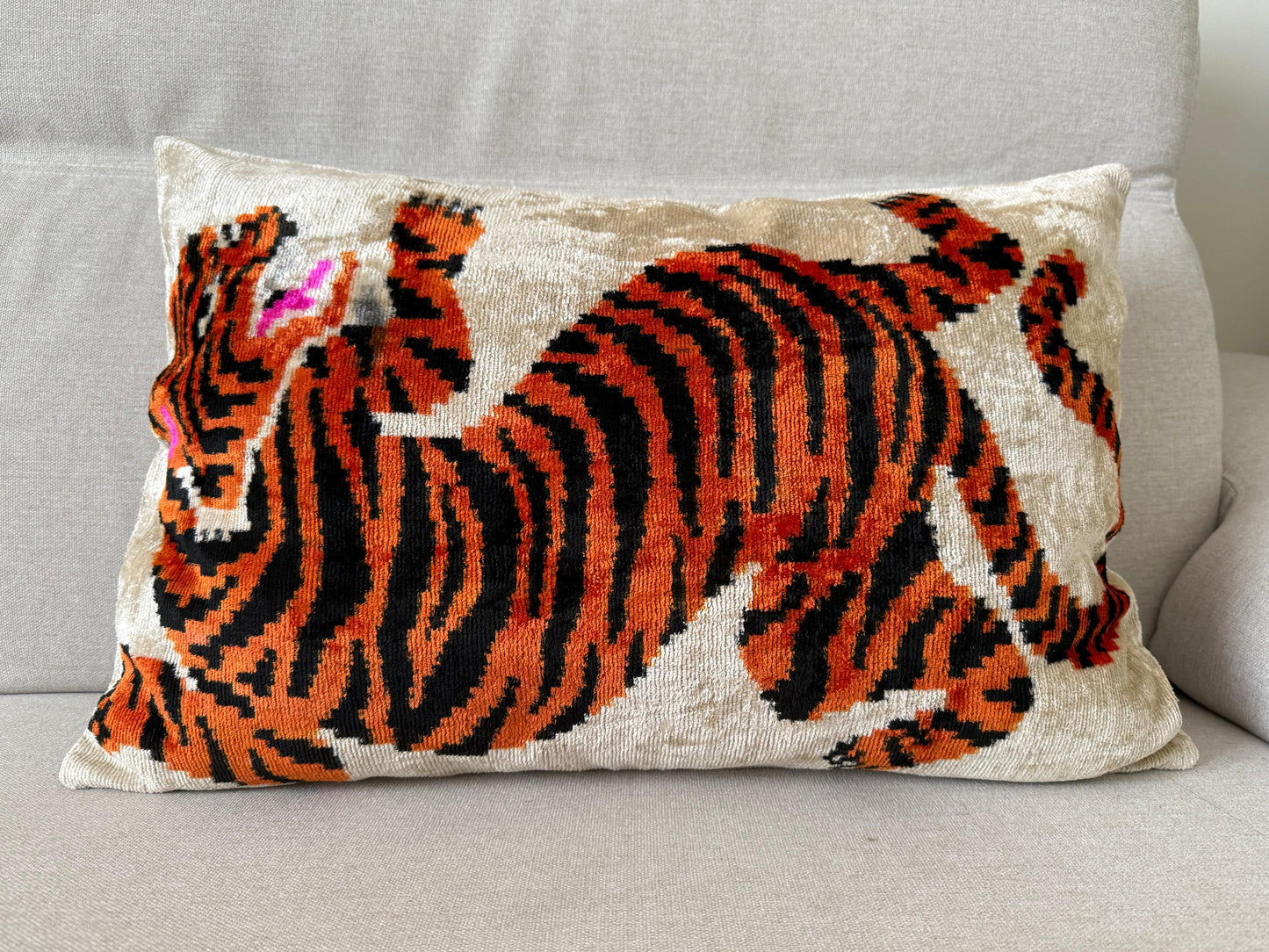Ikat velvet cushion Hand made (40x60cm)