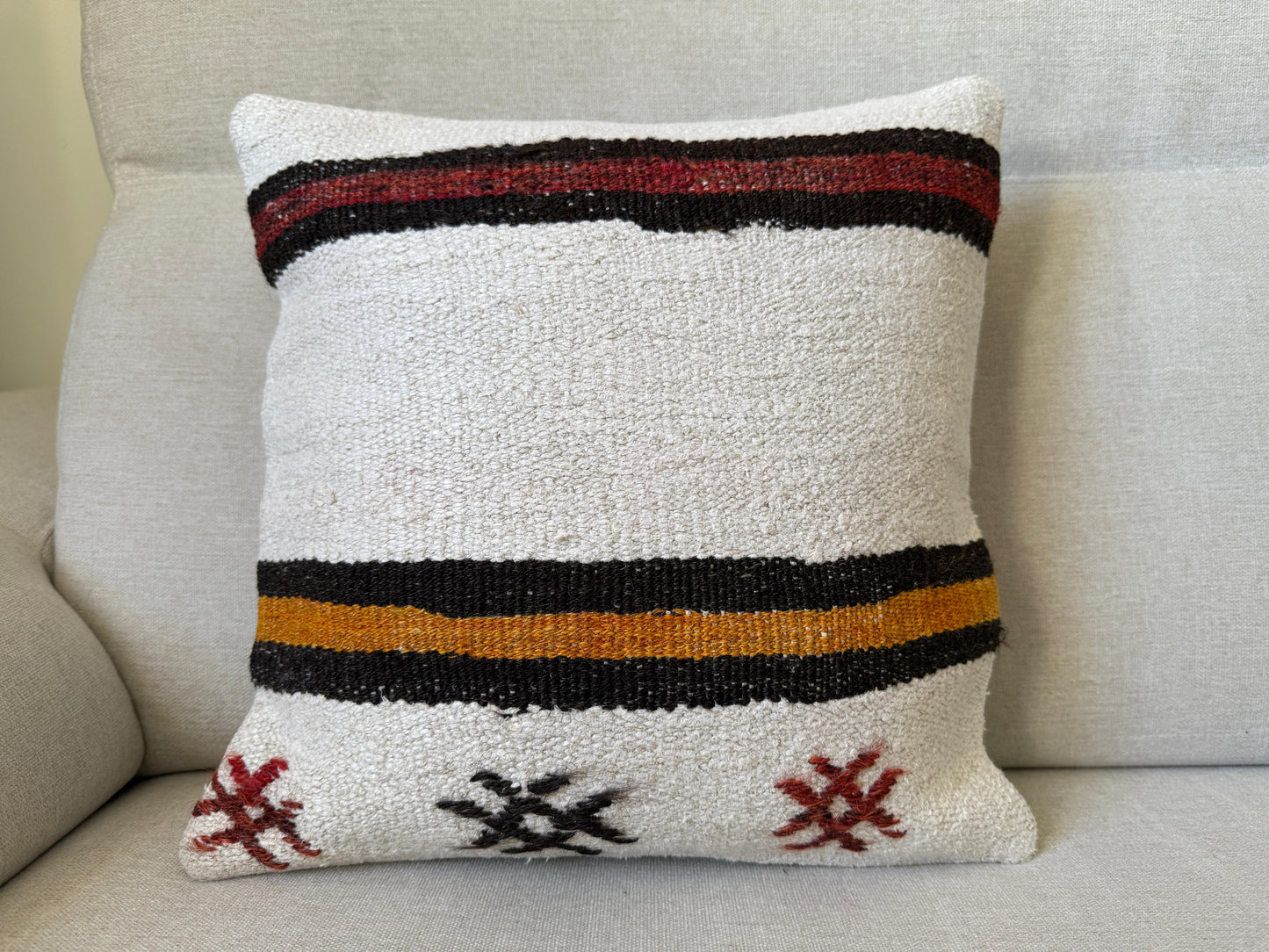 Hamp Hand woven Kilim cushion cover (40x40cm)