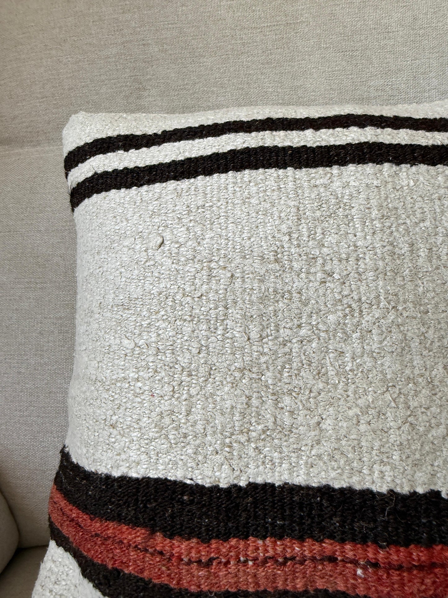 Hamp Hand woven Kilim cushion cover (40x40cm)