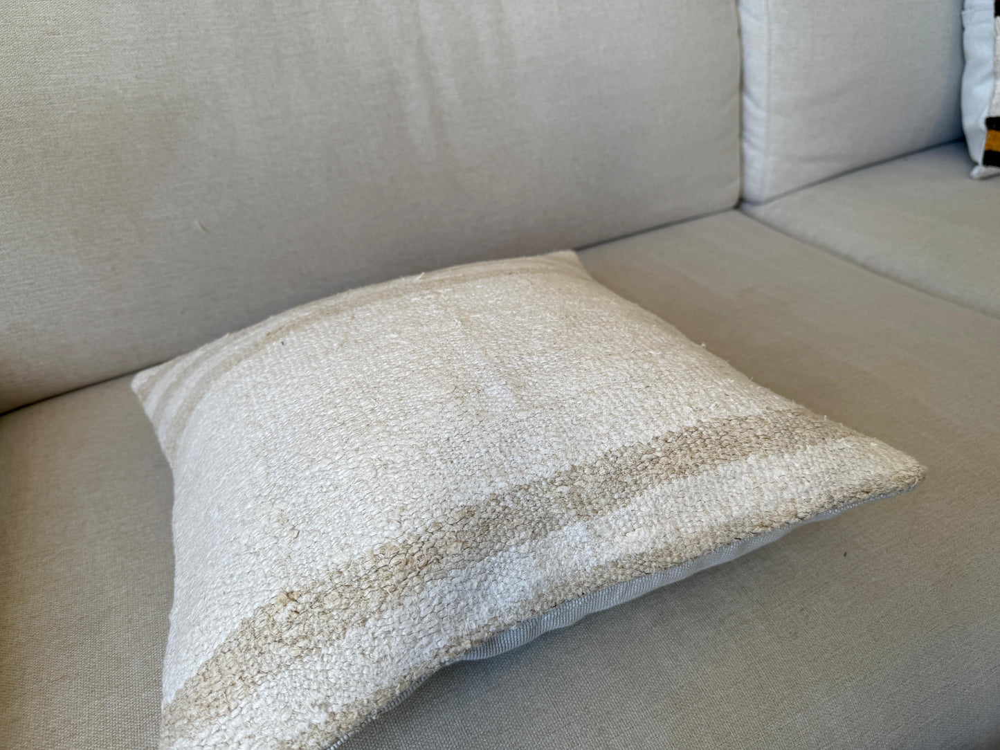Hamp Hand woven Kilim cushion cover (40x40cm)