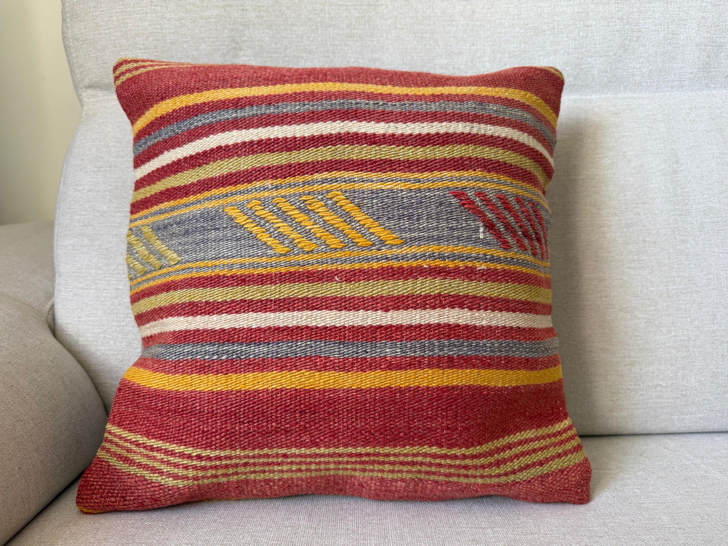 Turkish Hand woven Kilim cushion cover (40x40cm)