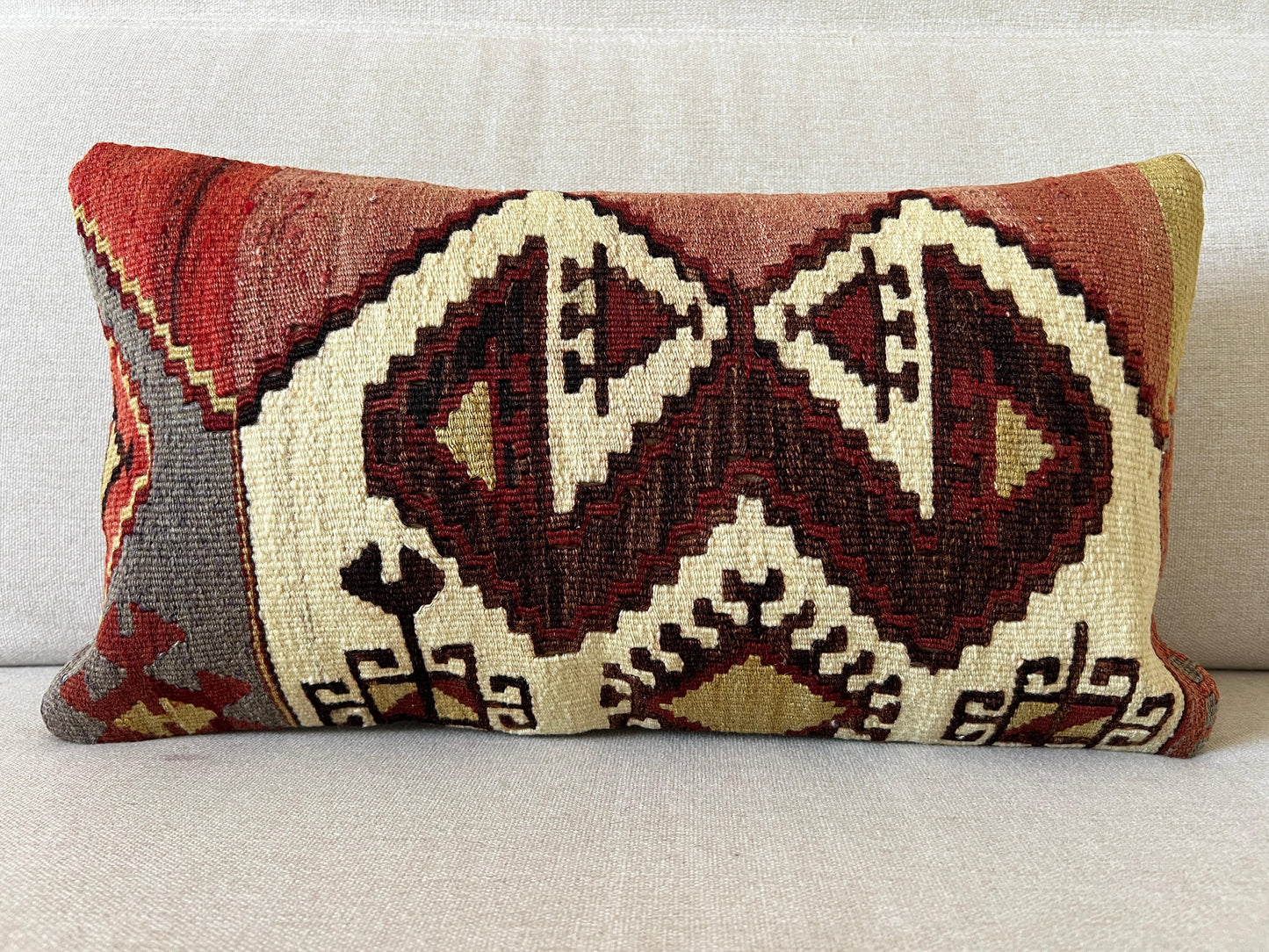 Hand woven Kilim cushion cover (50x30cm)