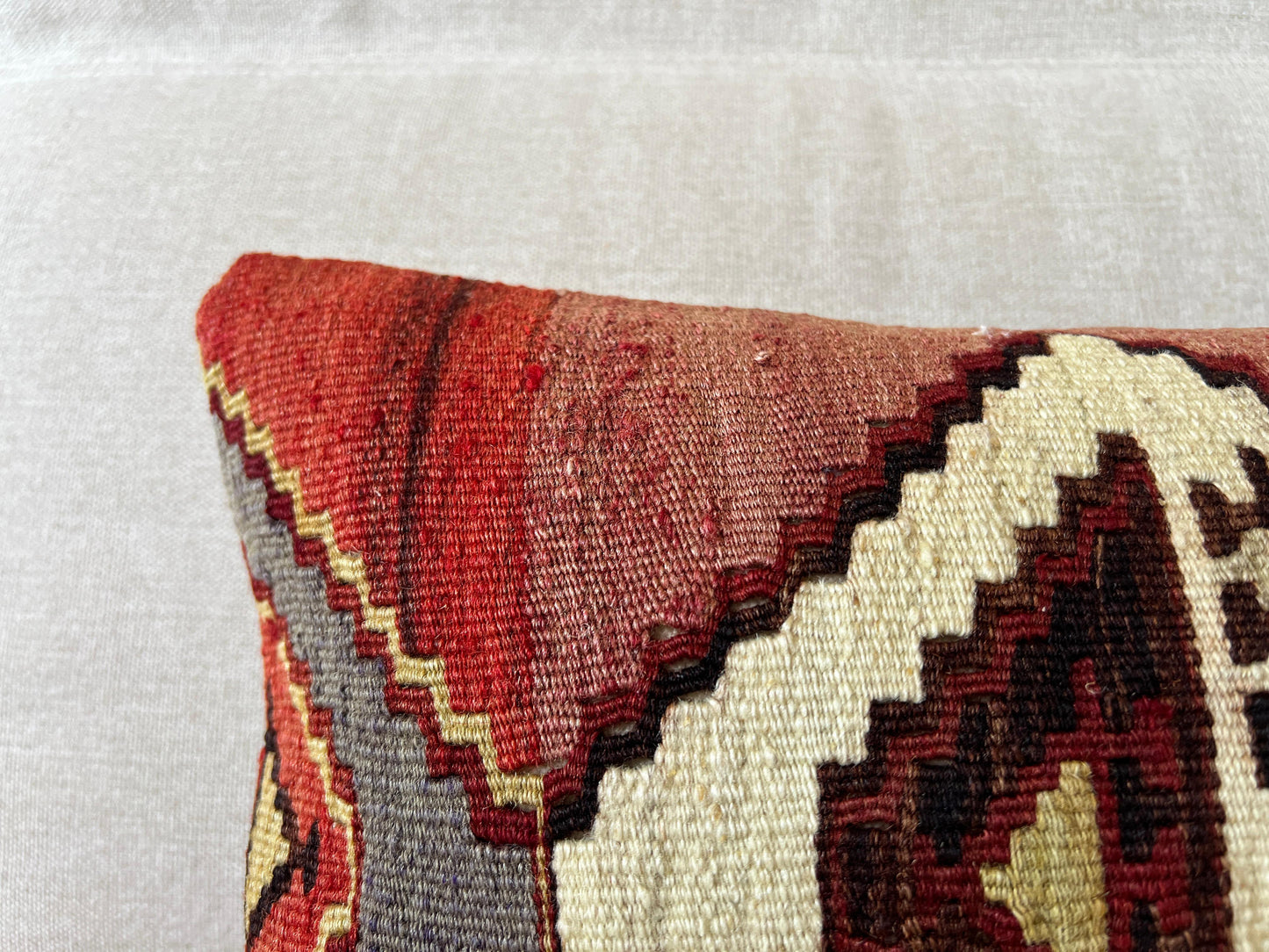 Hand woven Kilim cushion cover (50x30cm)