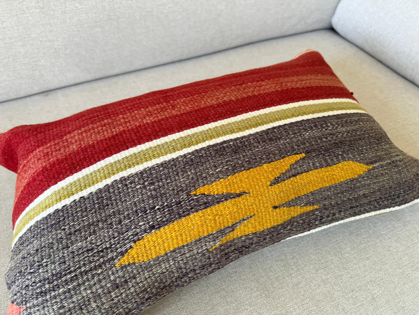 Hand woven Kilim cushion cover (50x30cm)