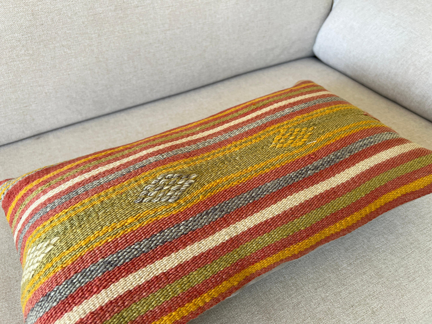 Hand woven Kilim cushion cover (50x30cm)