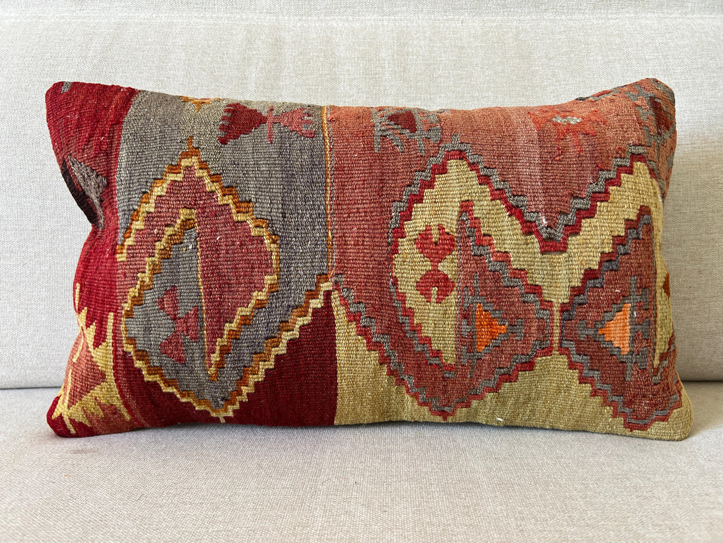 Hand woven Kilim cushion cover (50x30cm)