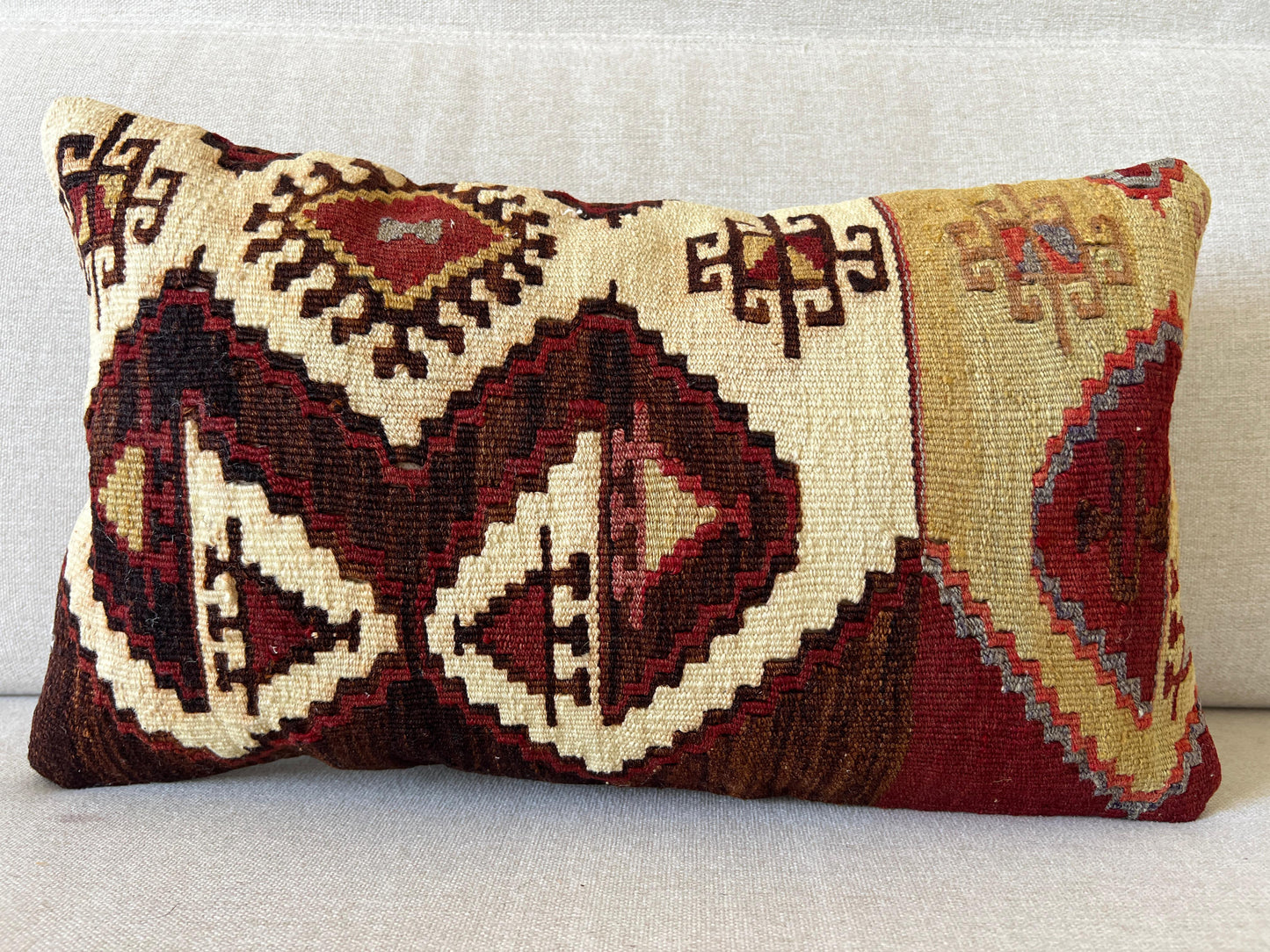 Hand woven Kilim cushion cover (50x30cm)