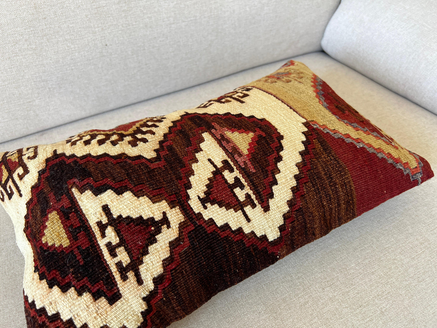 Hand woven Kilim cushion cover (50x30cm)