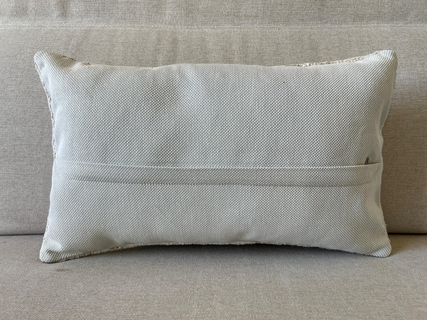 Hamp Hand woven Kilim cushion cover (50x30cm)