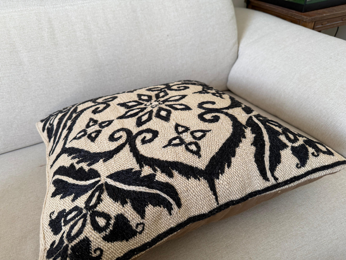 Suzani Kilim cushion cover (50x50cm)