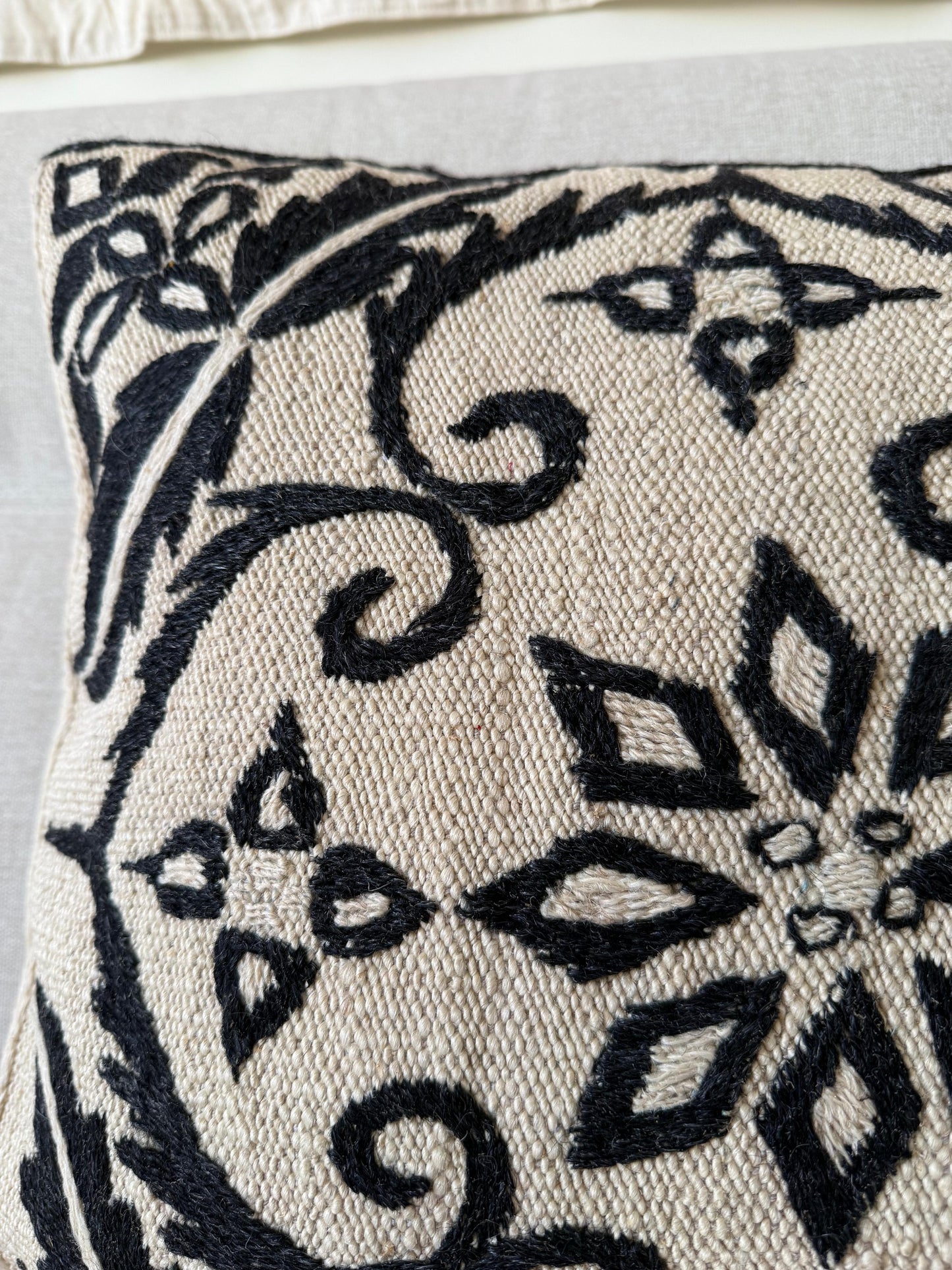 Suzani Kilim cushion cover (50x50cm)