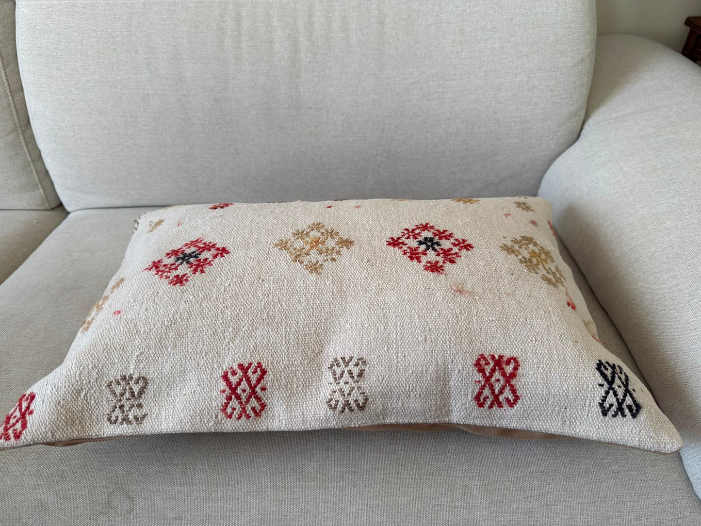 Hemp Hand woven Kilim cushion cover (60x40cm)