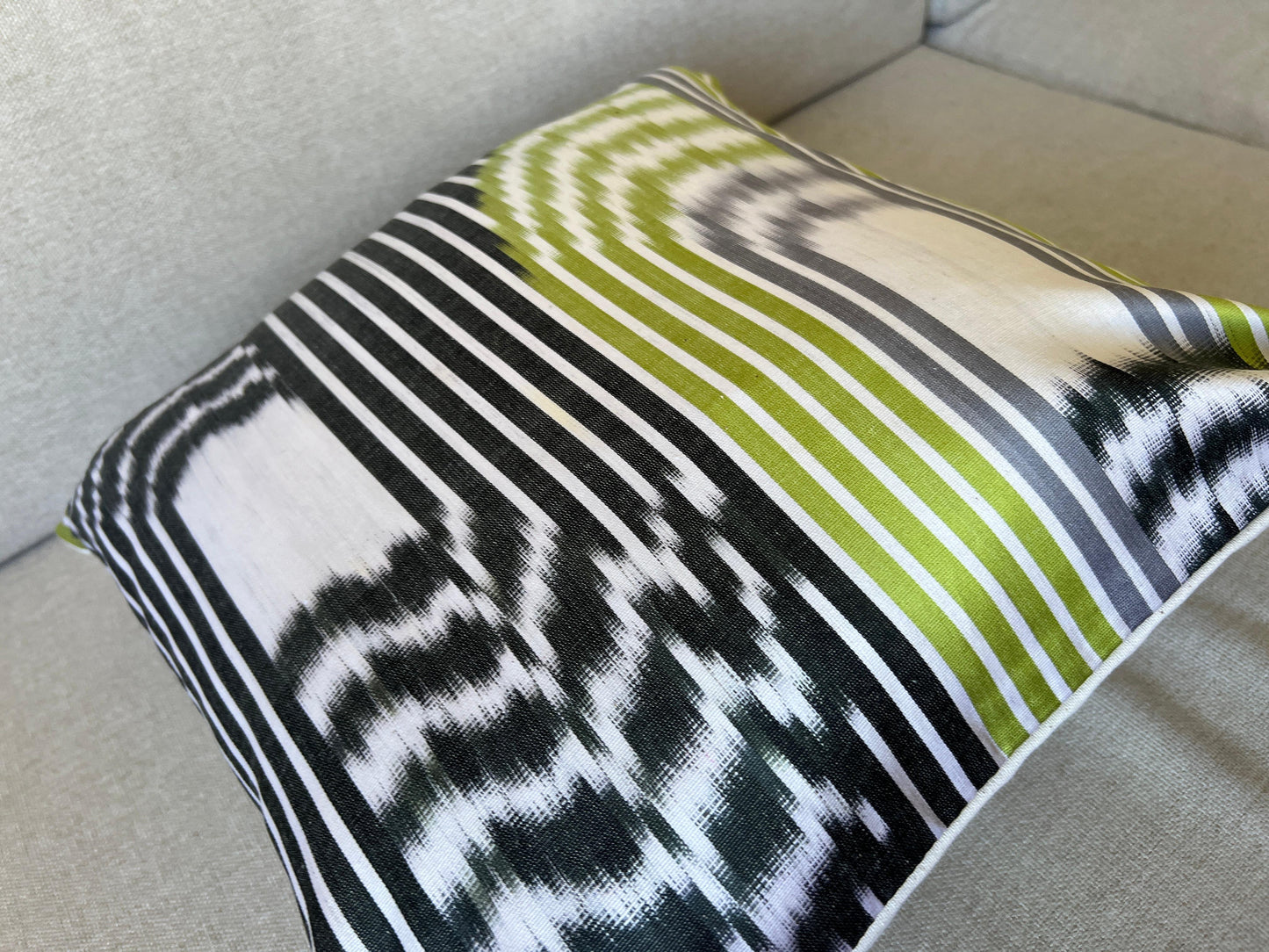 Ikat Velvet silk cushion 40x40cm.
