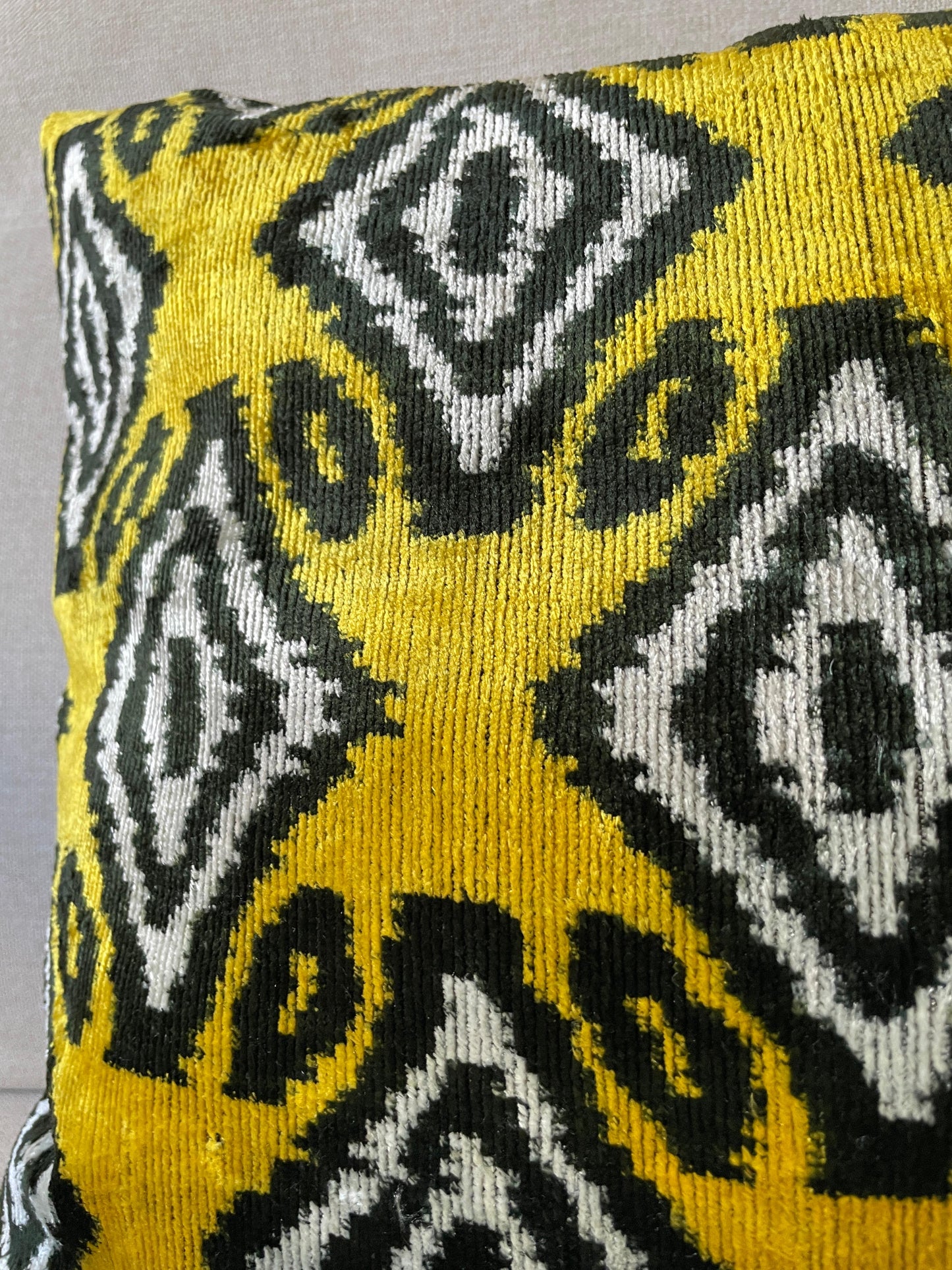 Ikat velvet cushion Hand made (40x60cm)