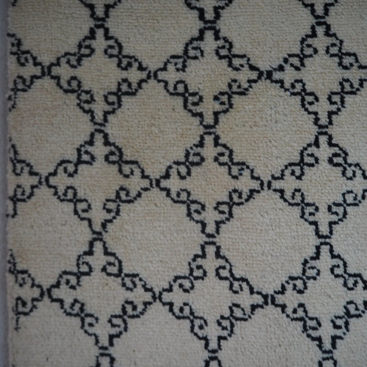 Contemporary Moroccan berber rug