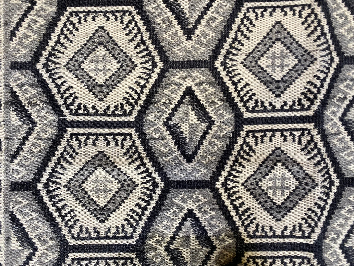 Vintage Sumak kilim