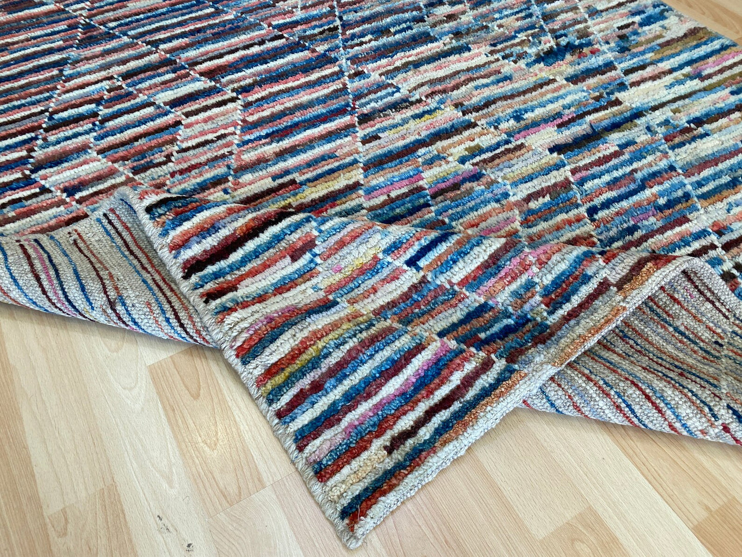 Contemporary stunning rug runner.