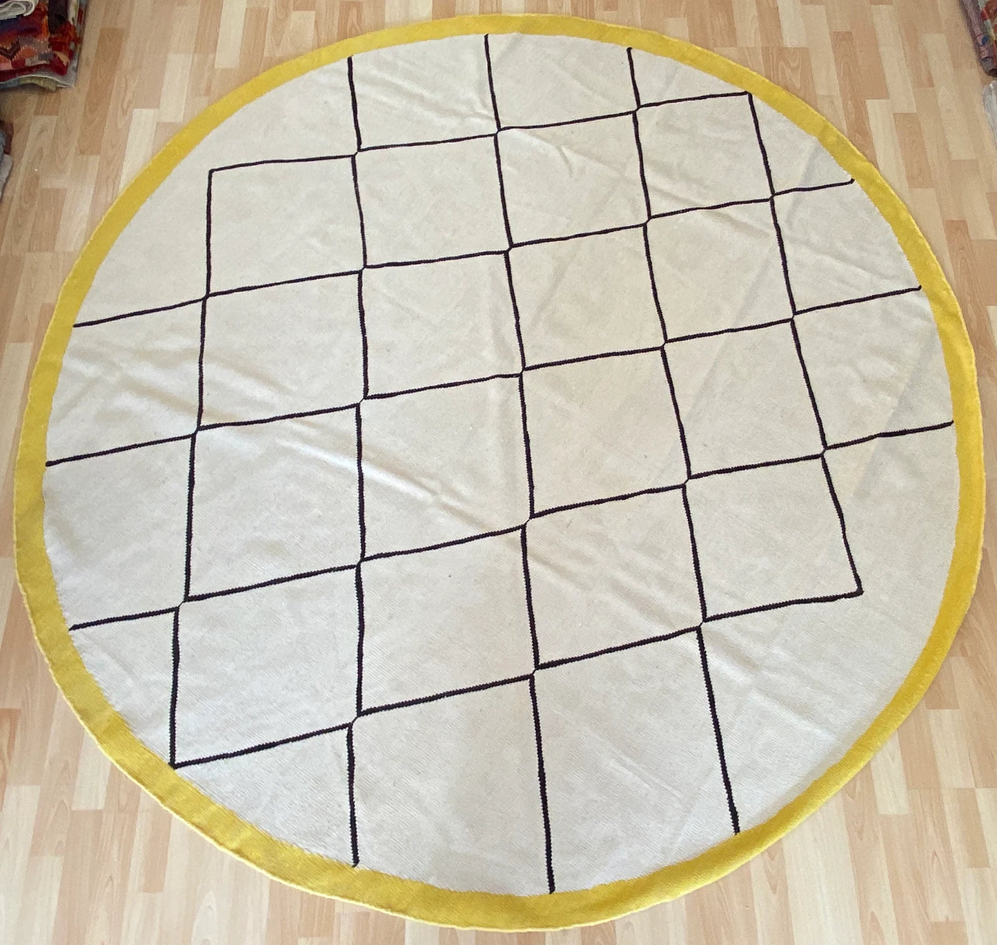 Round moroccan design Kilim