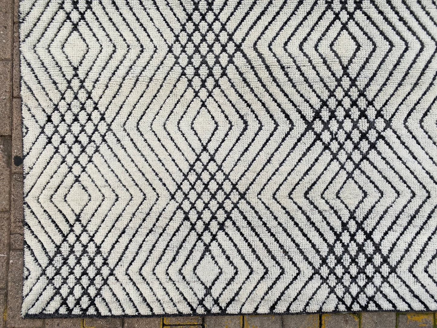 Modern Two-tone Rug