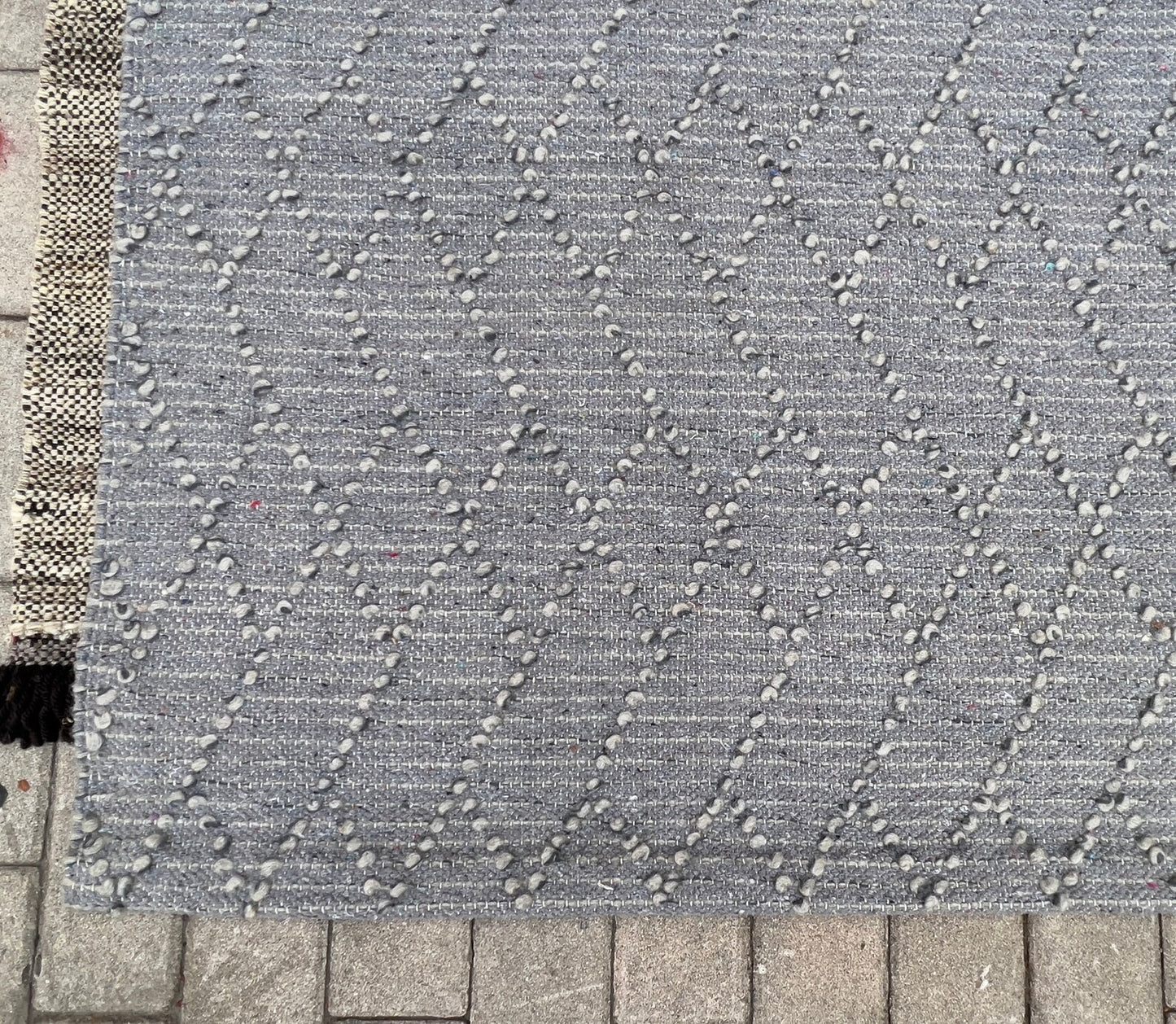 Contemporary Sumak Embroidery Kilim.