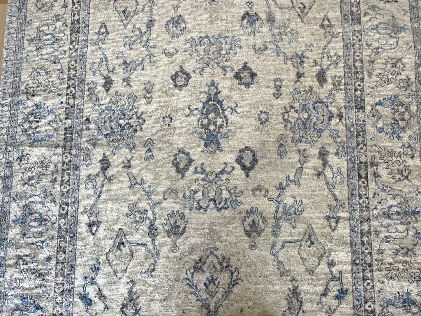 Khotan Oriental Stunning Rug.