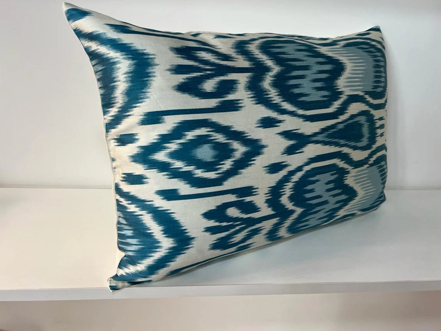 Ikat silk cushion Hand made (40x60cm)