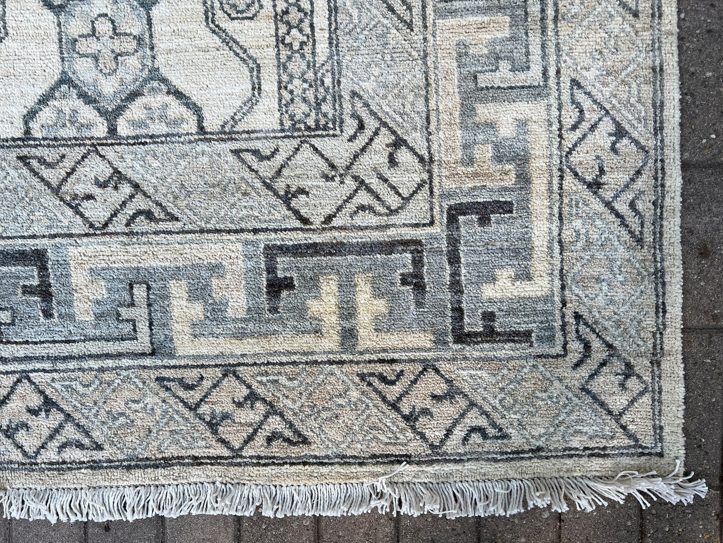 Khotan Oriental Stunning Rug.