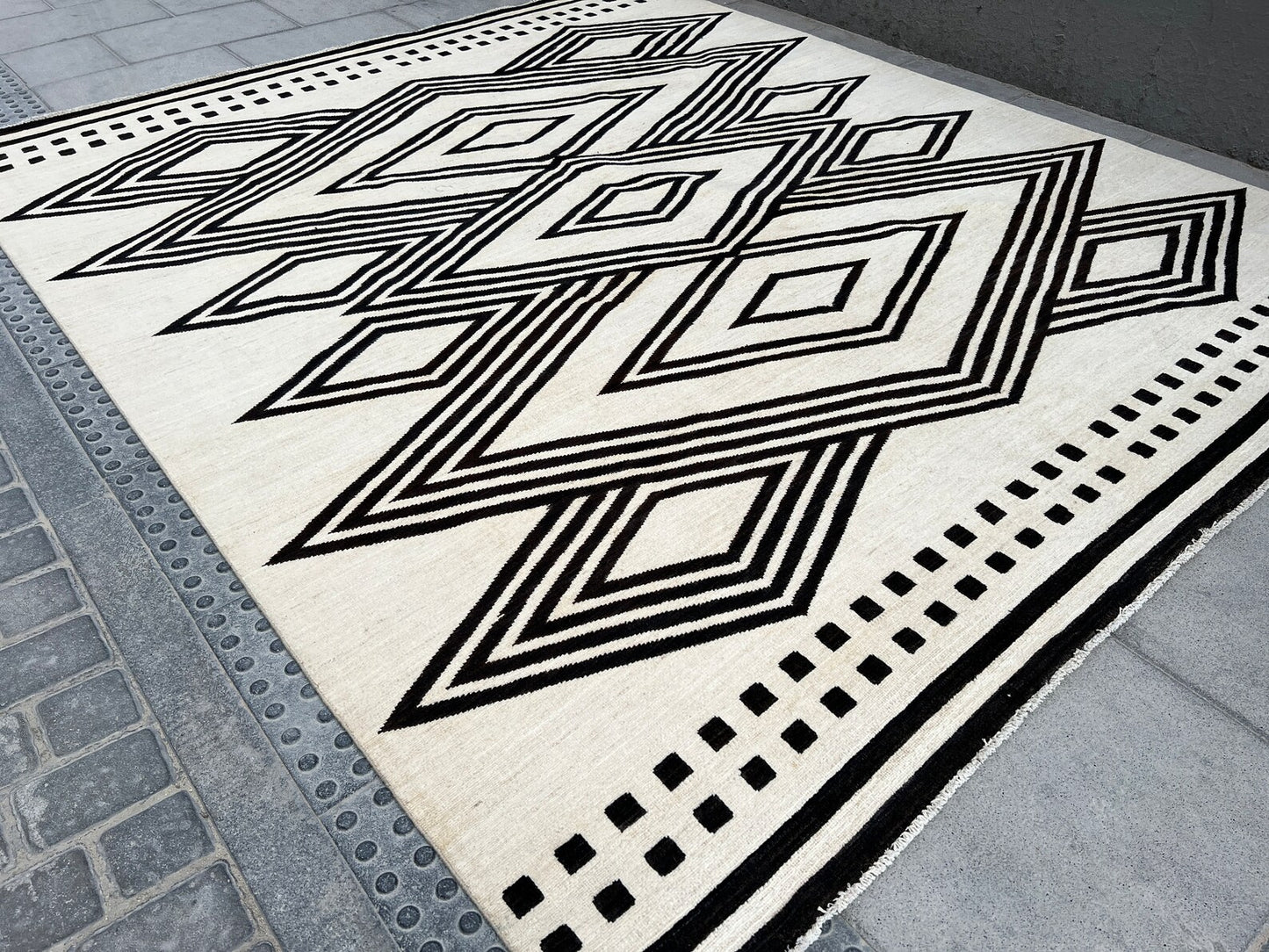 Black And White Moroccan Rug