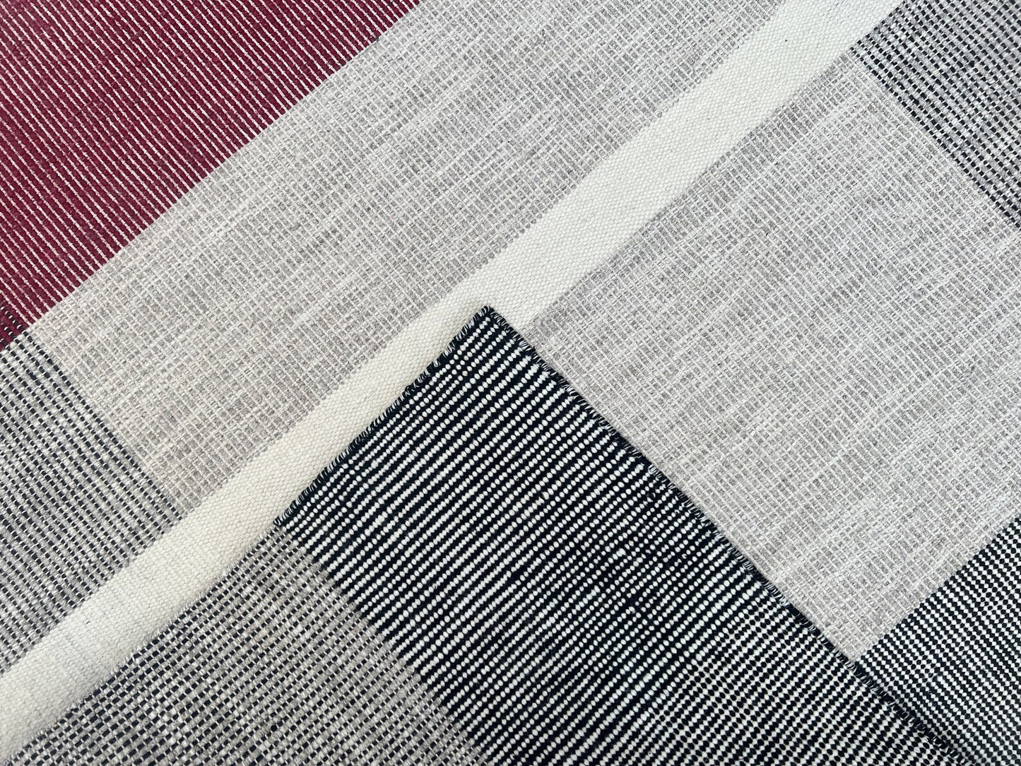Contemporary stripe design kilim.