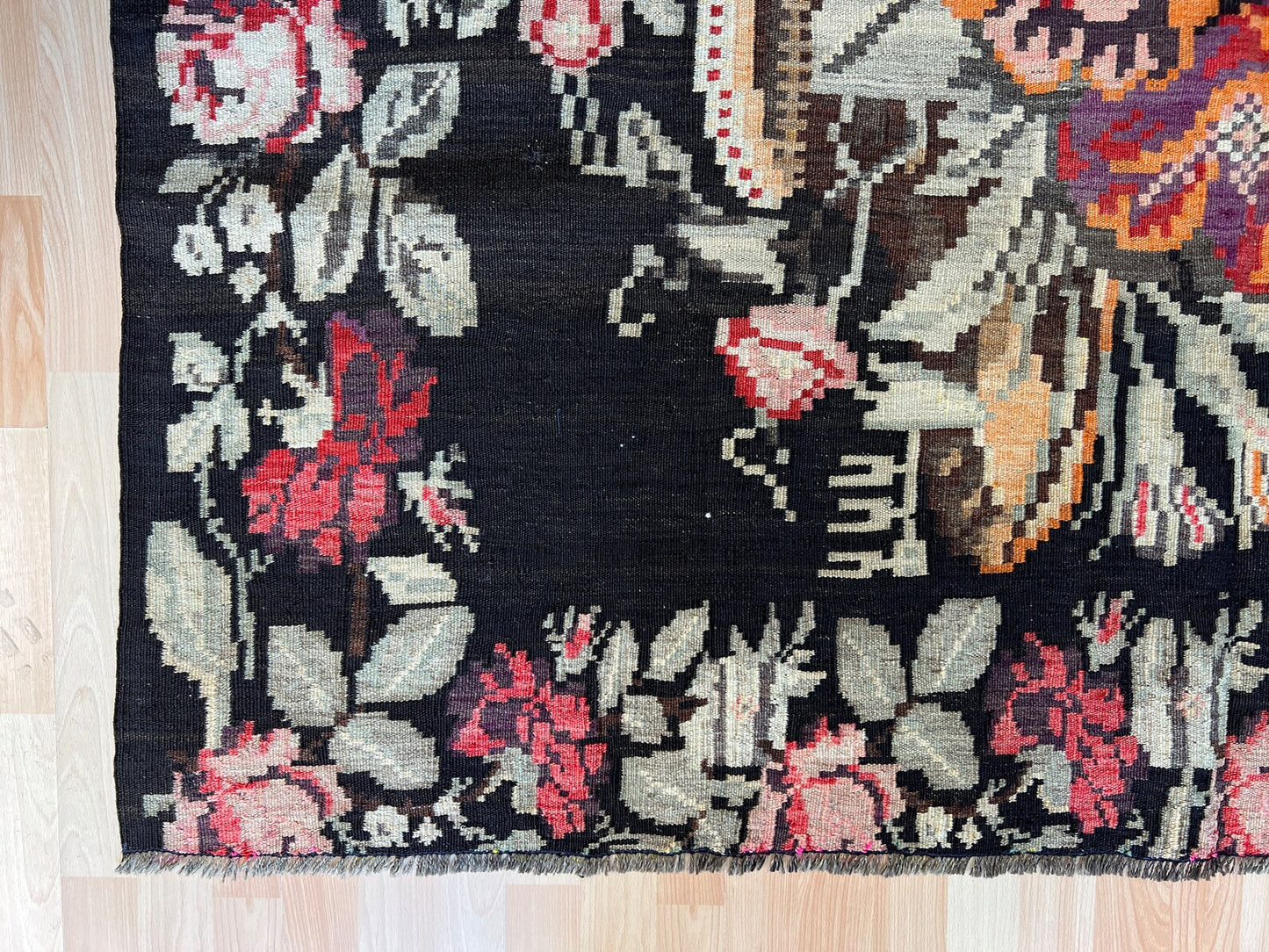 Floral Vintage Hand woven Kilim