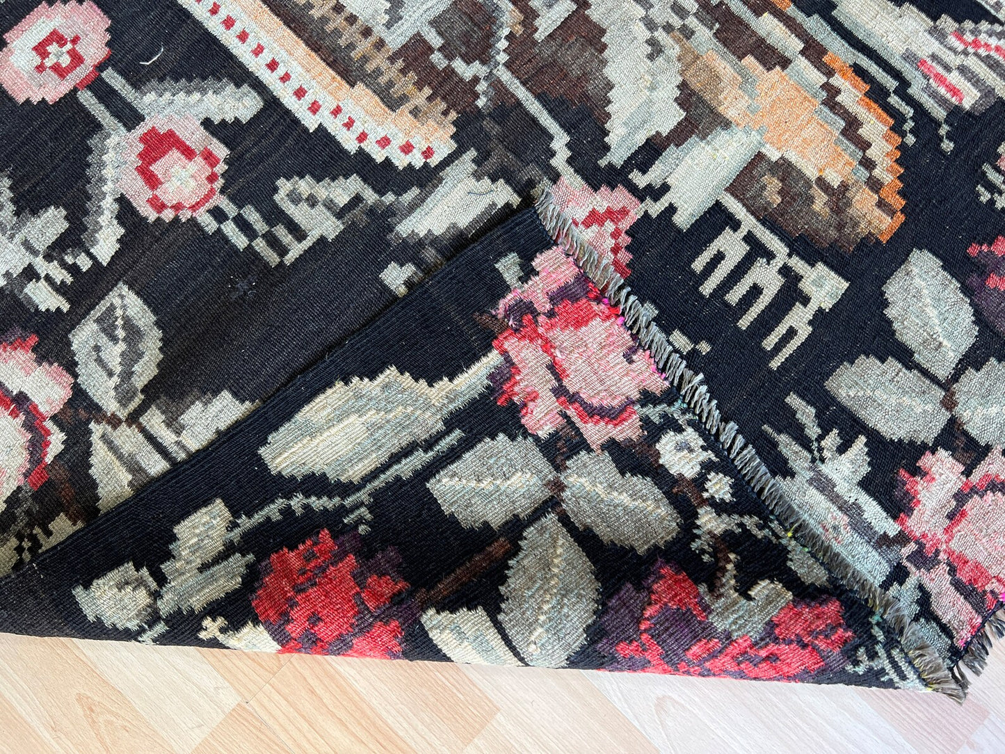 Floral Vintage Hand woven Kilim