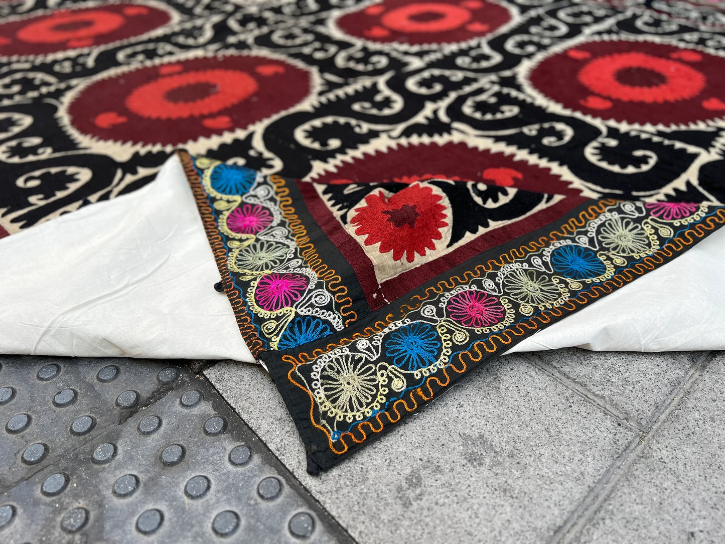 Vintage Suzani Silk Embroidered