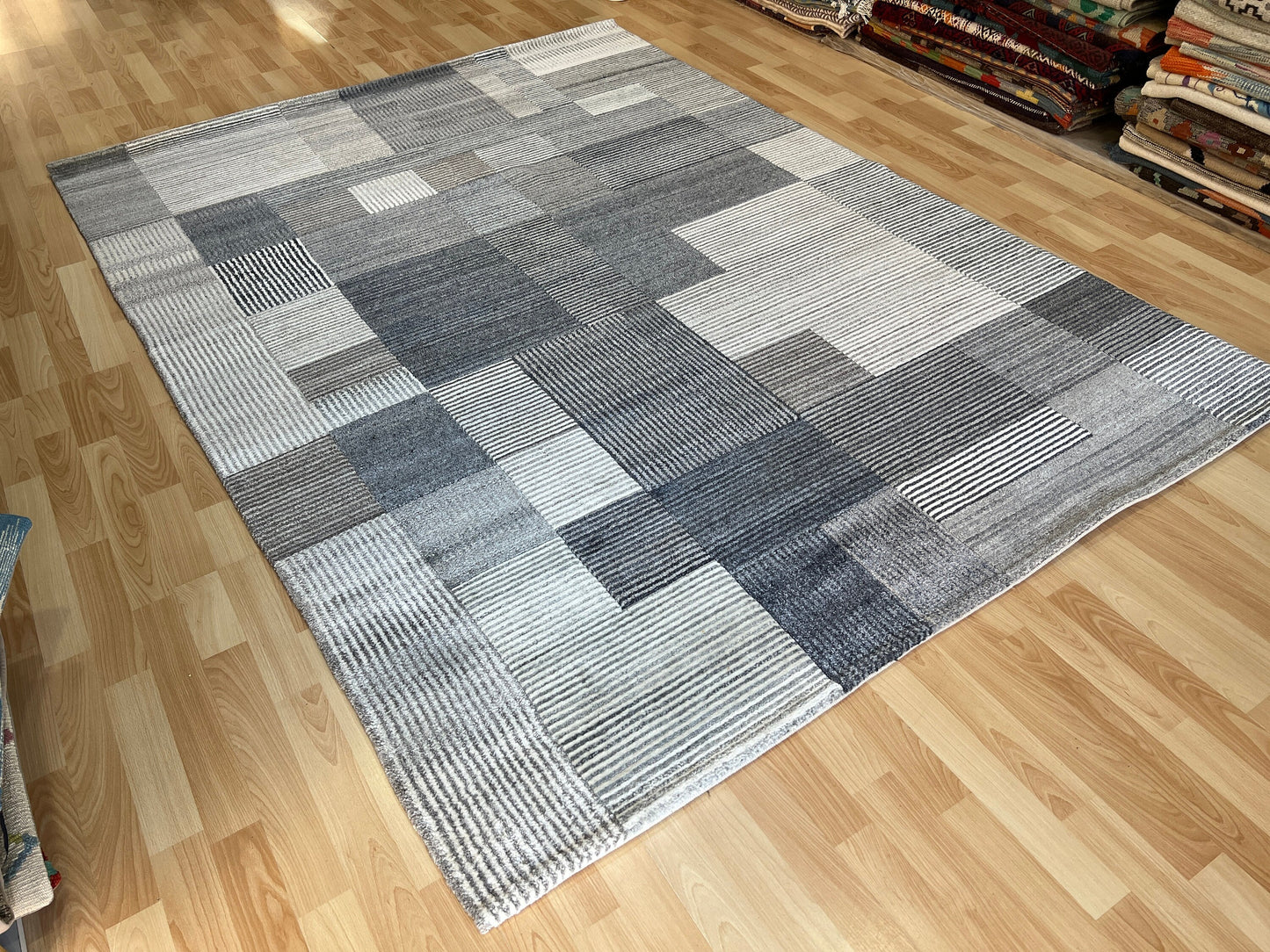 Modern design Rug