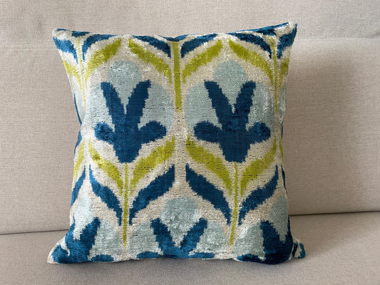 Ikat Velvet silk cushion 40x40cm.