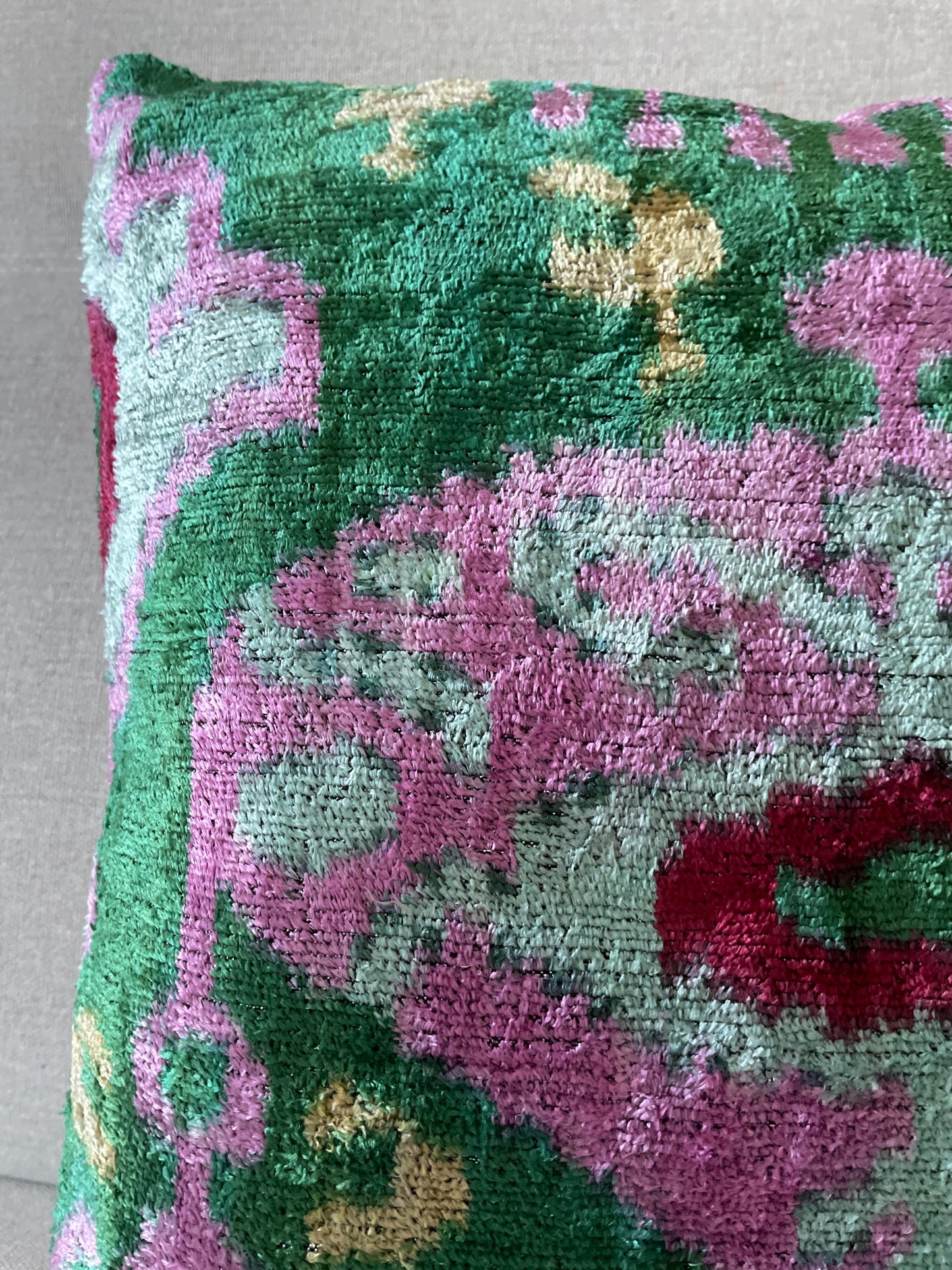 Ikat Velvet silk cushion 40x40cm.